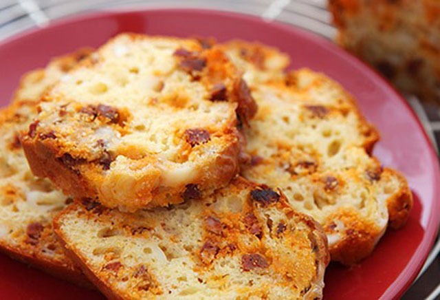 Cake Salé au Chorizo et Fromage de Chèvre