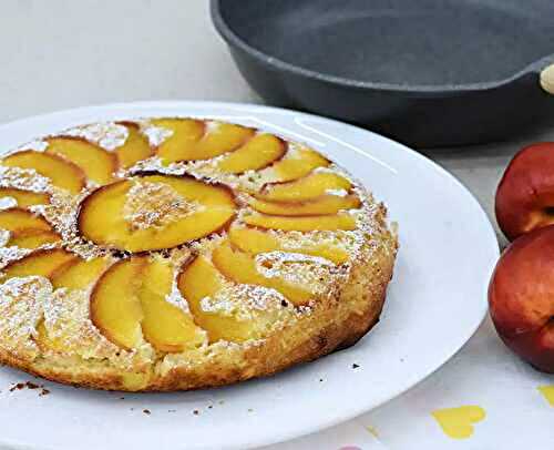 Gâteau Express aux Nectarines à la Poêle