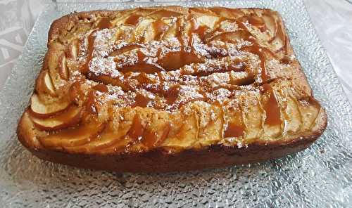 Quatre-quart breton aux pommes et caramel au beurre salé au Cake Factory