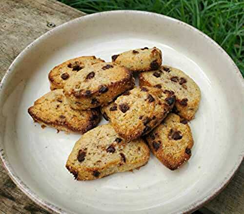 Cookies à la poudre de noisette et pépites de chocolat