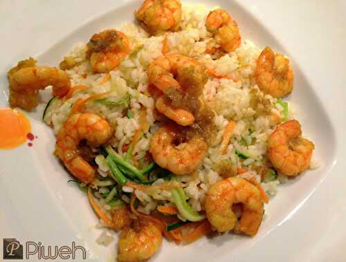 Crevettes sautées au Curry, riz aux légumes