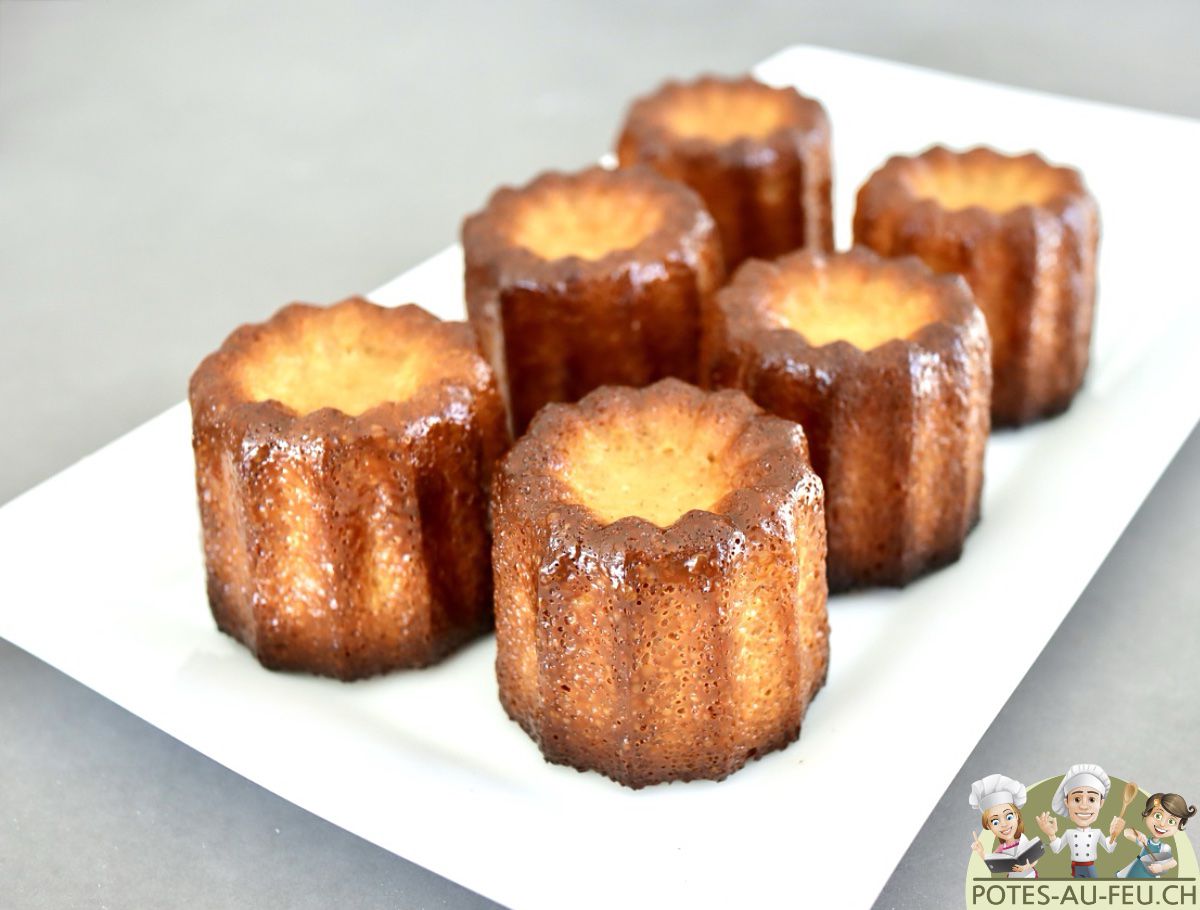 Cannelés bordelais