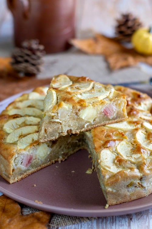 Gâteau moelleux pommes rhubarbe