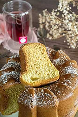 Gâteau moelleux à l'infusion fruits rouges