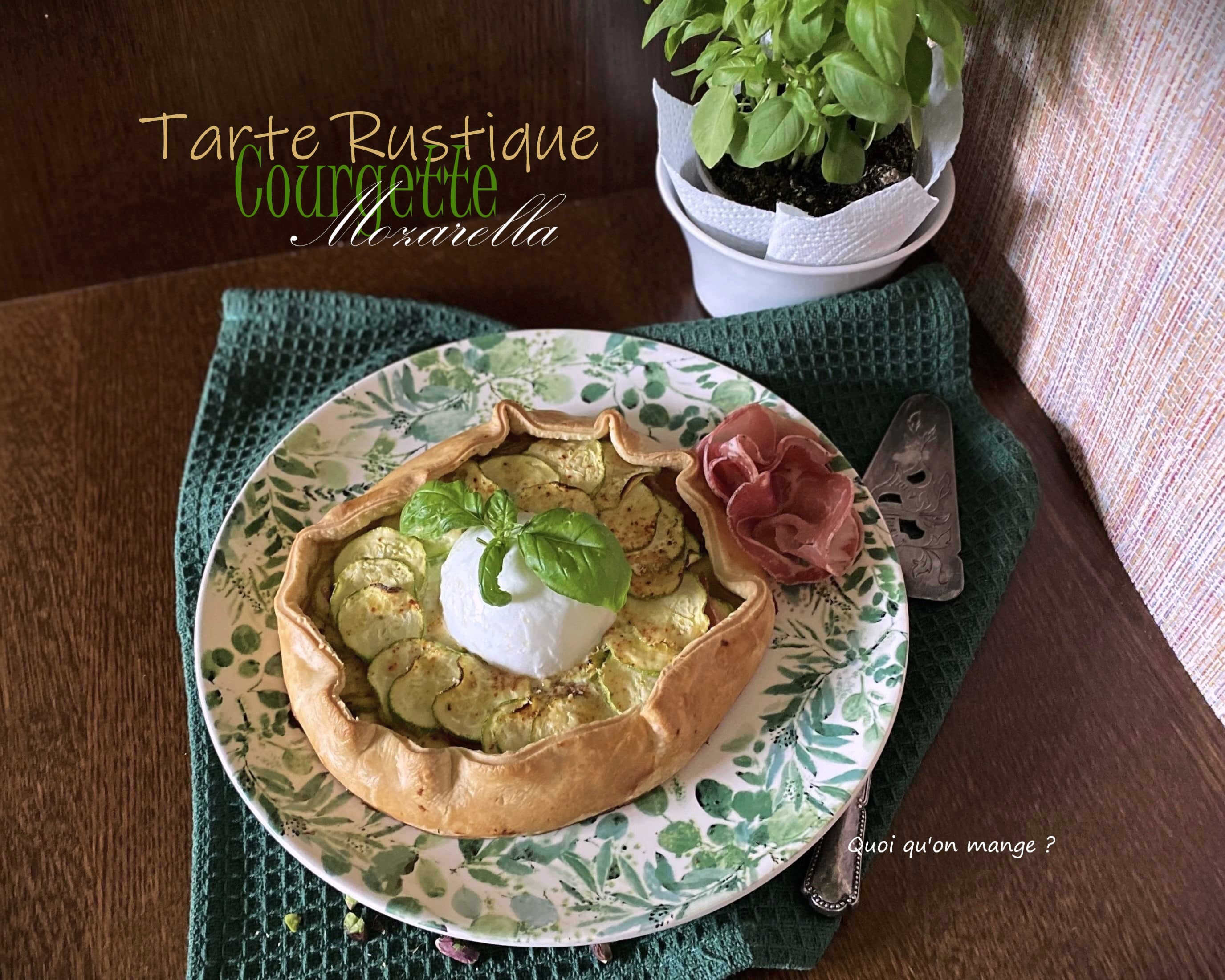 Tarte rustique aux courgettes et Mozzarella : un déjeuner parfait de l’été