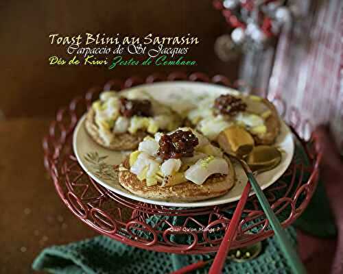 Toasts carpaccio de St Jacques sur blinis au sarrasin