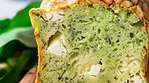 Cake feta, ail des ours et pignons