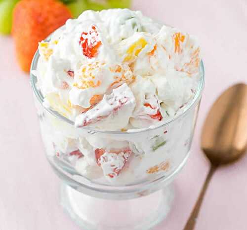 Salade d'ambroisie - délicieuse salade de fruit pour votre dessert