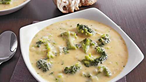 Veloute de carottes brocolis cookeo - soupe à base de légumes.