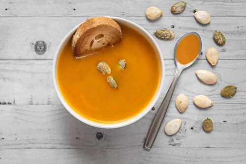 Potage à la citrouille :  la soupe délicieuse pour le dîner !