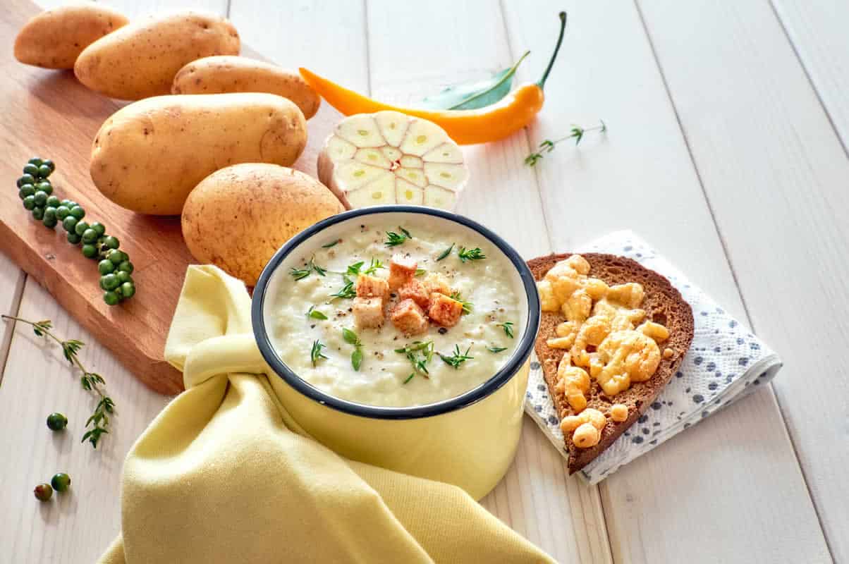 Velouté de pommes de terre : la soupe réconfortante !