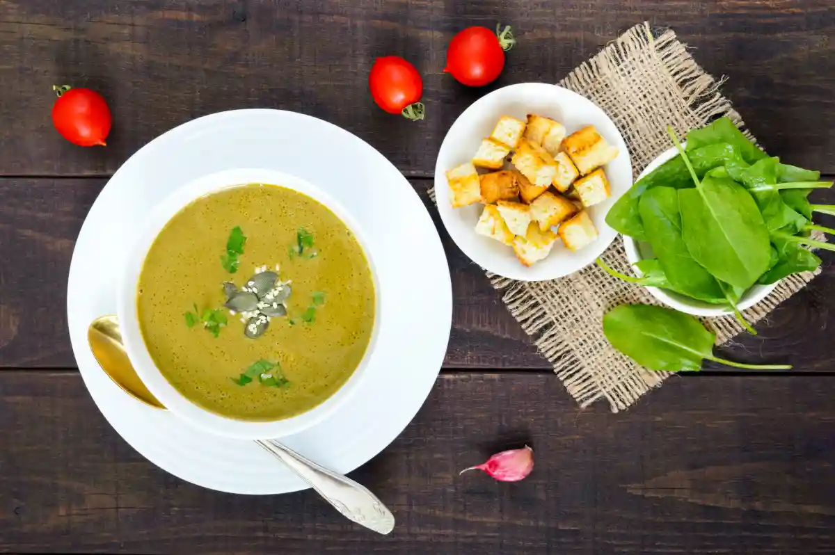 Comment faire une soupe aux légumes de saison