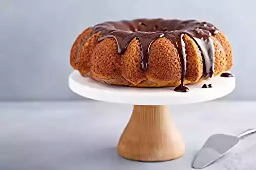 Gâteau Bundt à la Vanille avec Glaçage au Chocolat