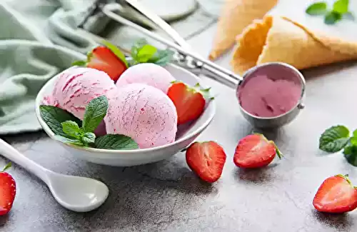 Glace à la fraise classique sans sorbetière