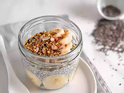 Pudding à la banane chia et granola