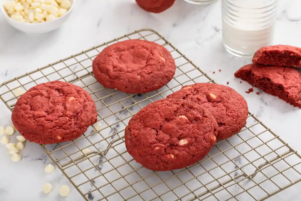 Biscuits Red Velvet aux Pépites de Chocolat Blanc