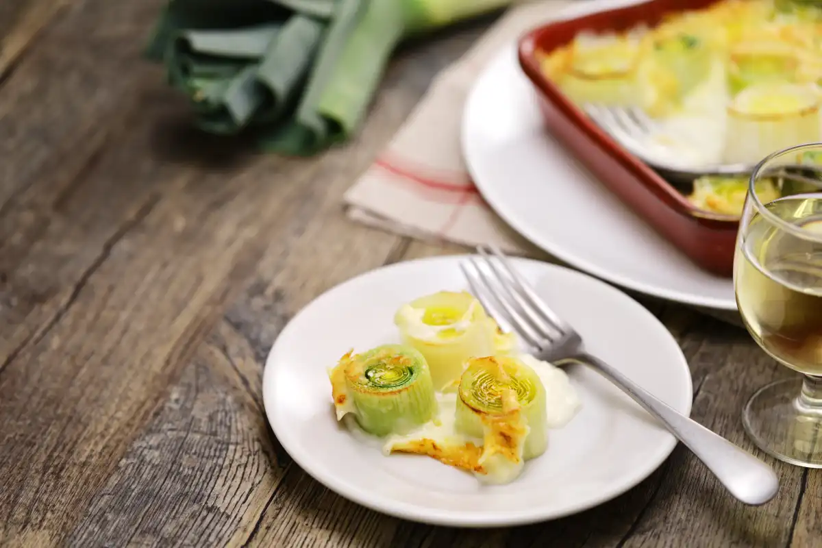 Gratin Crémeux de Poireaux : il séduit petits et grands avec sa texture fondante et son goût riche