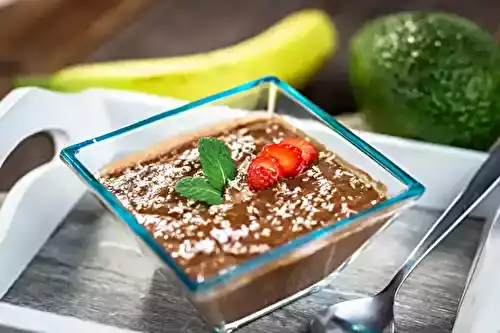 Pudding à l'avocat aux bananes et au chocolat