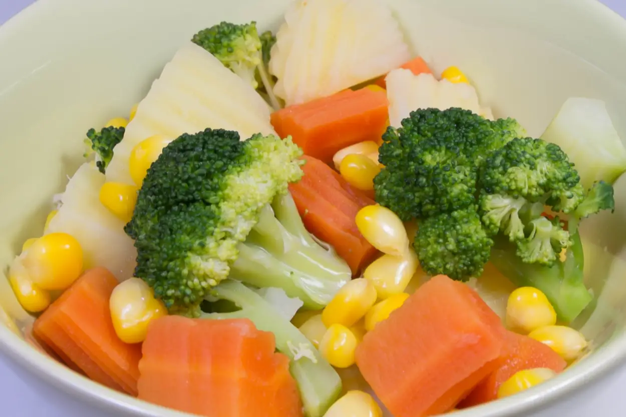 Adoptez le healthy : Salade de légumes vapeur au Cookeo