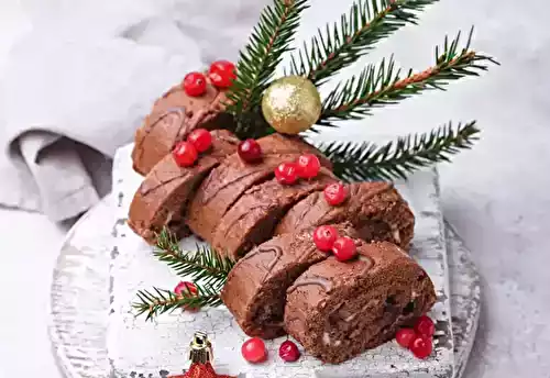 Bûche de Noël au chocolat : le dessert du réveillon.