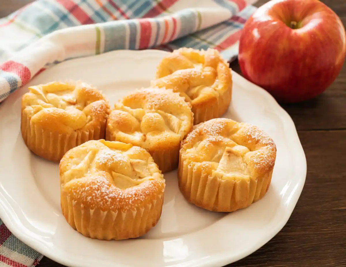 Cupcakes au Yaourt et Pommes : Une douceur simple et fruitée