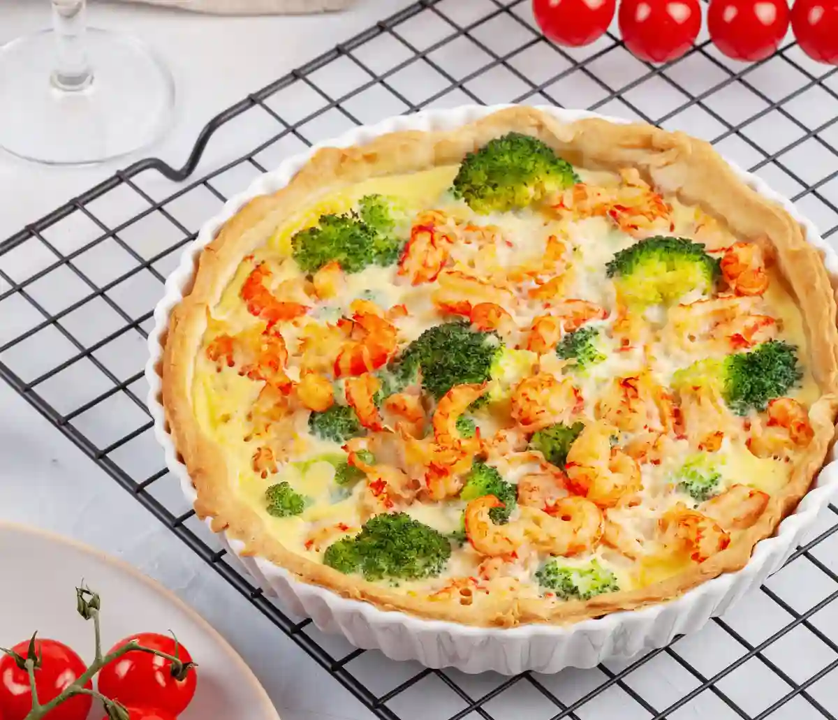 Quiche aux crevettes et brocoli : un repas idéal.