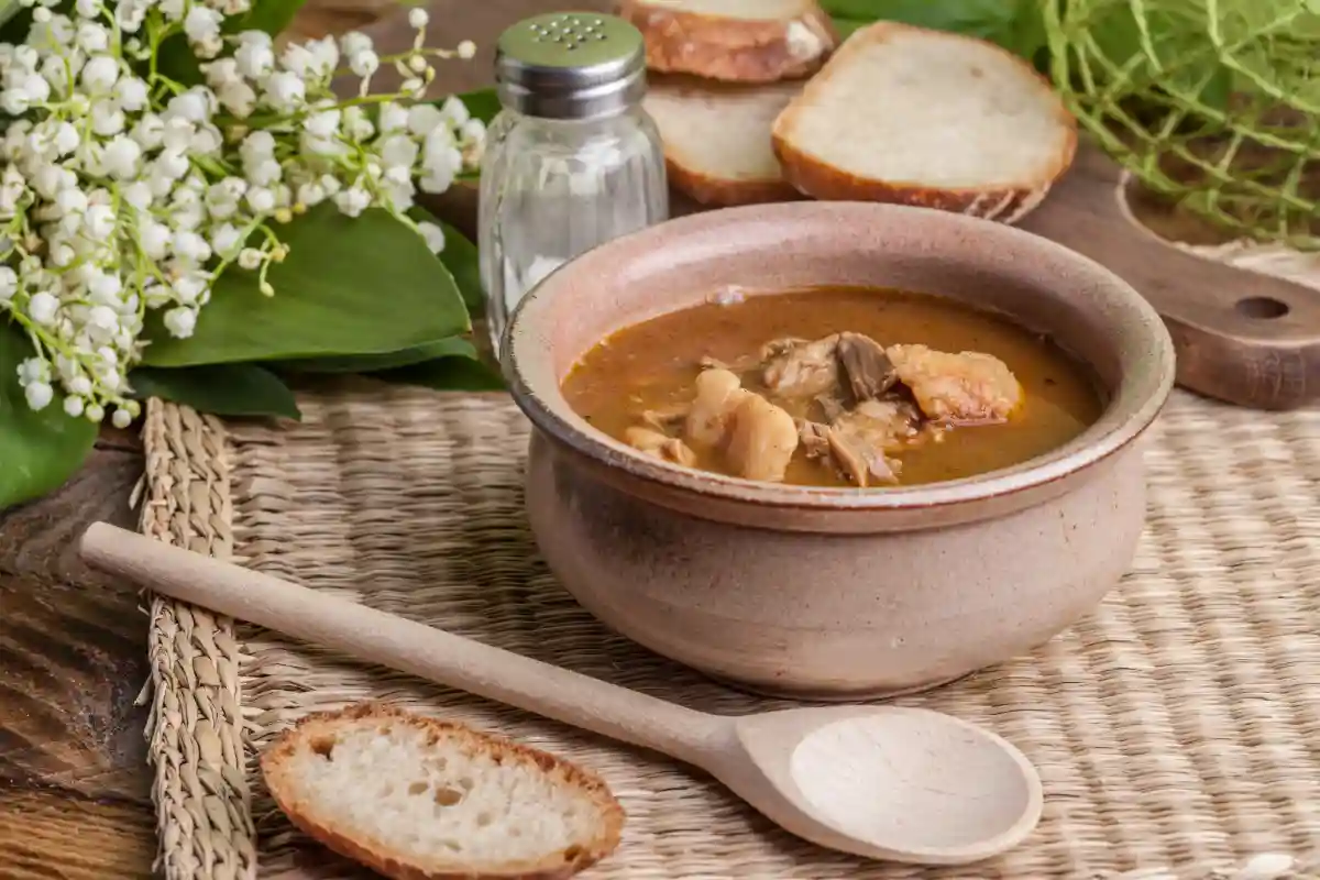 Soupe au goulasch : idéale pour les journées fraîches.