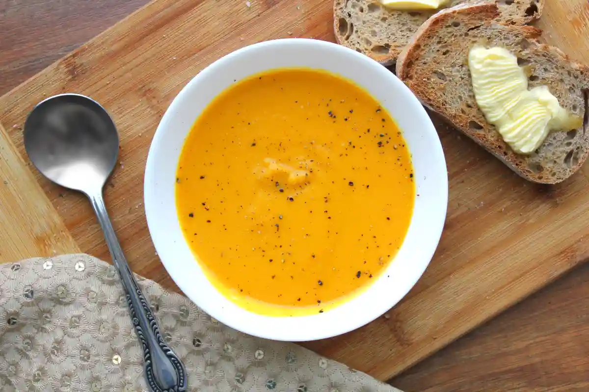 Soupe potiron carotte : un velouté qui allie douceur et légèreté.