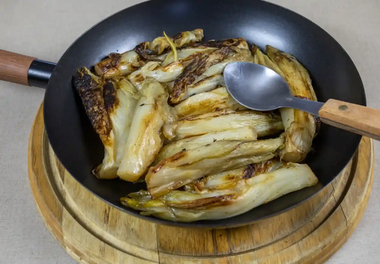 Endives braisées à la poêle : Une recette savoureuse et légère