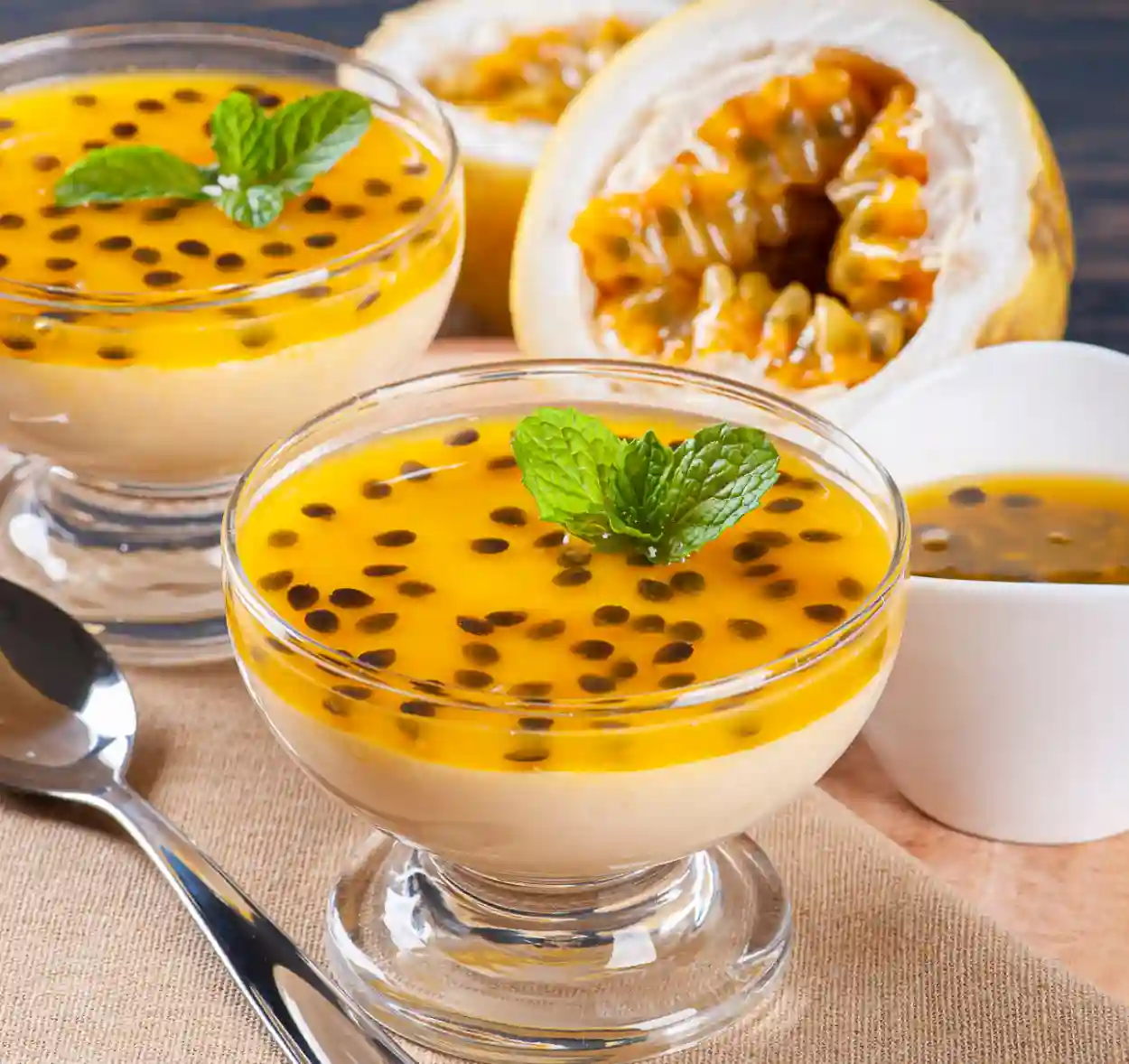 Le meilleur dessert à faire en hiver : Panna cotta au fruit de la passion