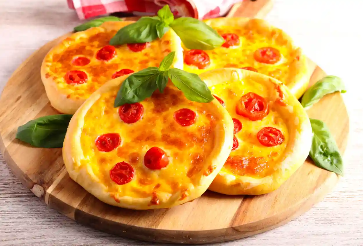 Mini pizzas tomate mozzarella : Riches en saveurs et en couleurs