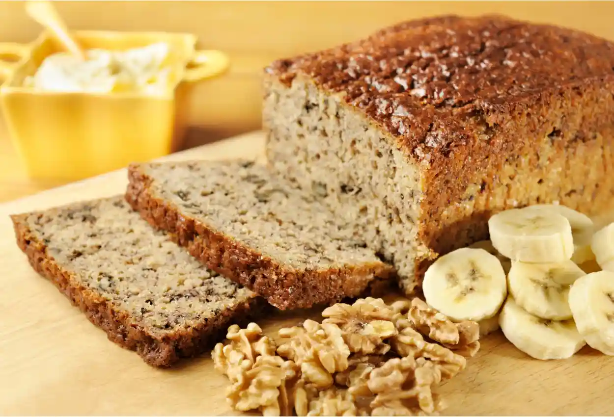 Pain aux bananes et noix moelleux : le goûter parfait en moins d’une heure