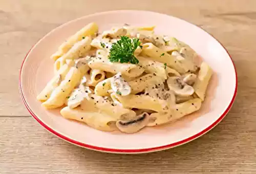 Pâtes Penne aux Champignons : Un Dîner Gourmand en 20 Minutes