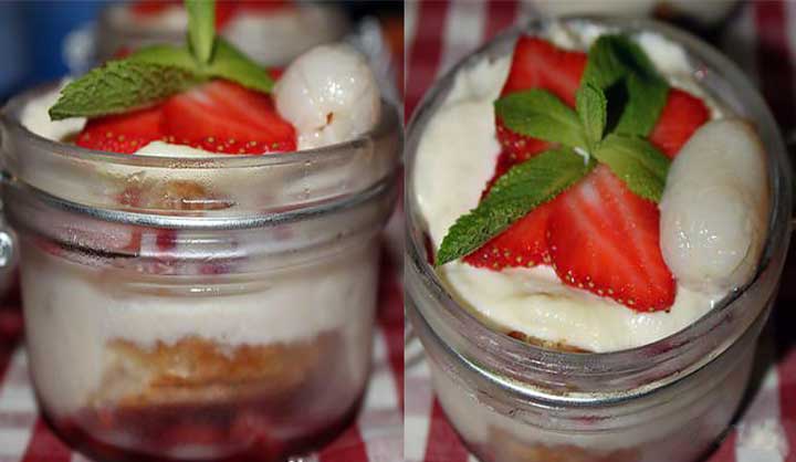 Fraises et litchis façon tiramisu très doux