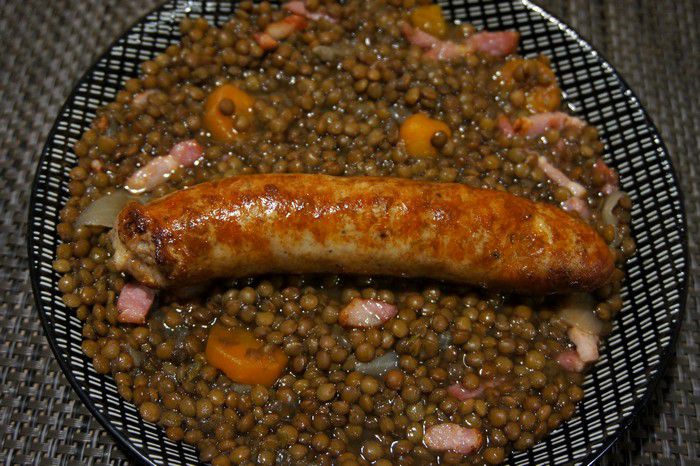 Lentilles aux saucisses de Toulouse - Recettes de Papounet