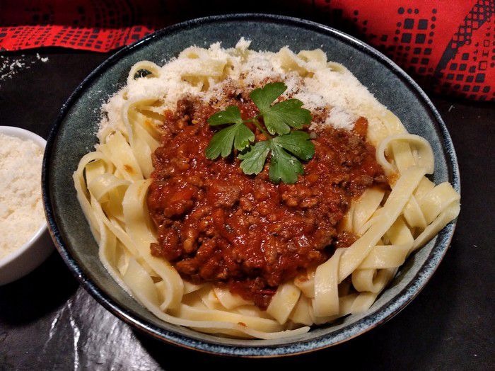 Tagliatelles à la bolognaise traditionnelle - Recettes de Papounet