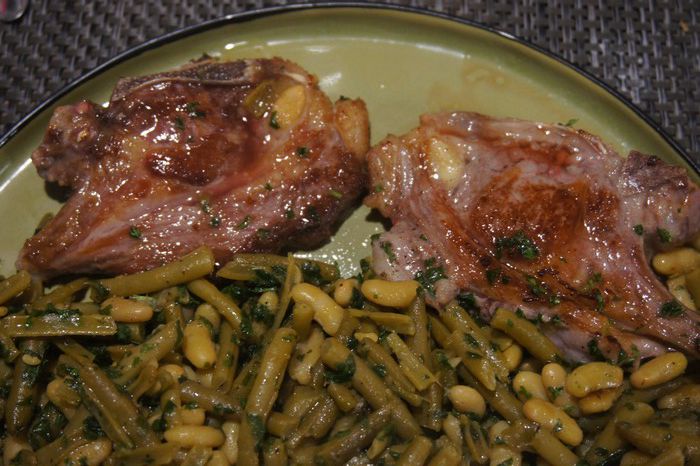 Côtes d'agneau aux flageolets et haricots verts. - Recettes de Papounet