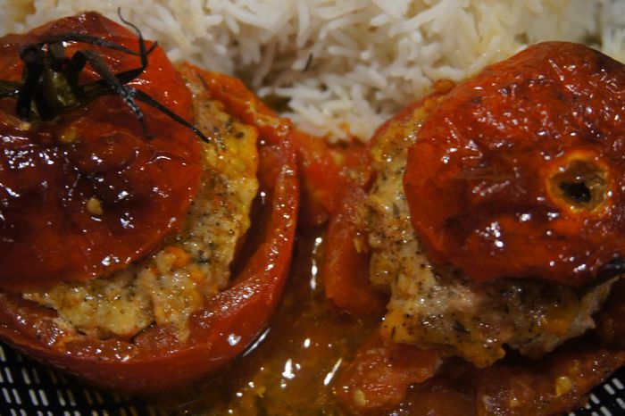 Tomates farcies à la chair à saucisse - Recettes de Papounet