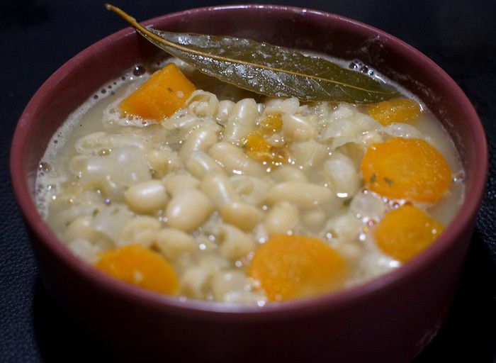 Haricots blancs grand-mère en cocotte - Recettes de Papounet