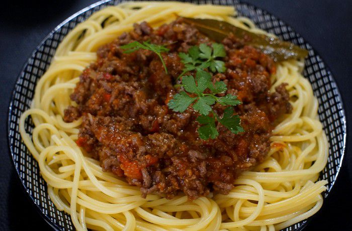 Spaghettis bolognaise maison - Recettes de Papounet