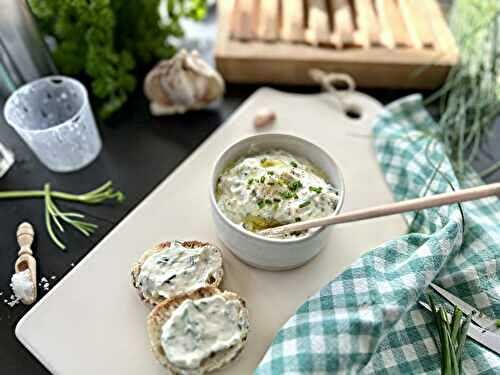 Cervelle de canut (fromage frais aux herbes)