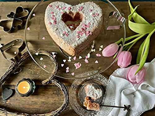 Gâteau aux biscuits roses et amande