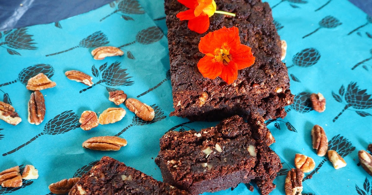 CAKE VÉGÉTAL AMANDE-CHOCO AUX NOIX DE PECAN