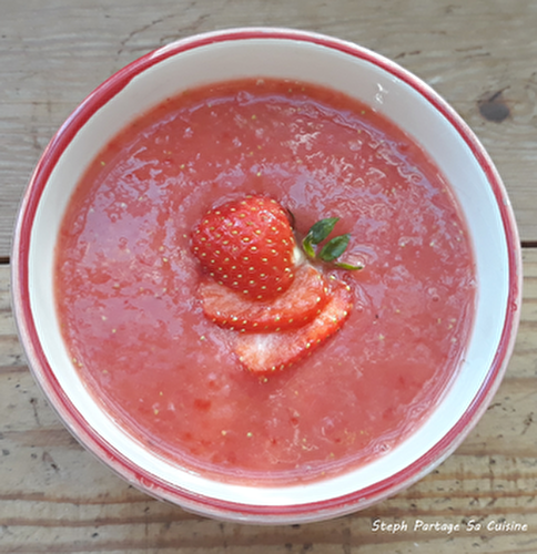 Soupe de fraises aux épices