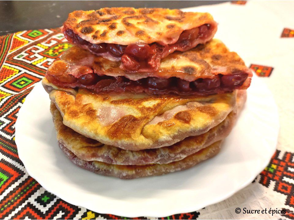 Galettes aux griottes à la poêle (vegan) - Recette en vidéo