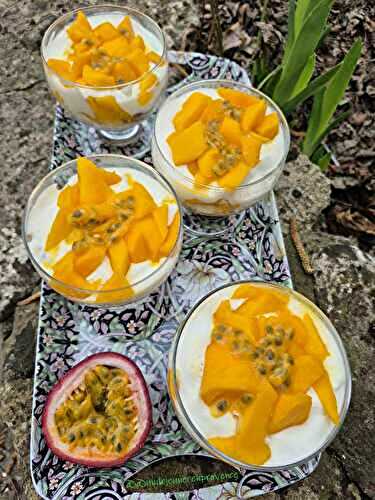 Tiramisu aux fruits de la passion et mangue.