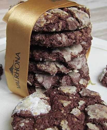 Biscuits craquelés au chocolat et au praliné
