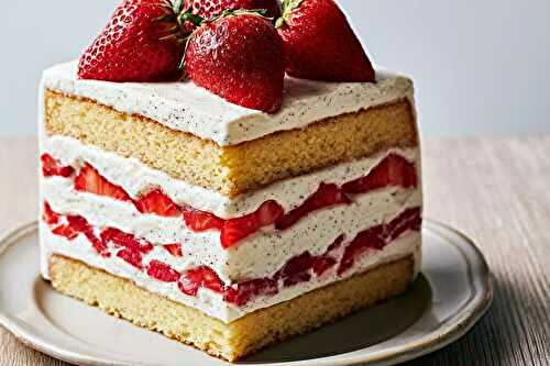 Layer cake du week-end à la vanille et aux fraises