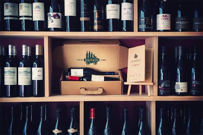 Idées cadeaux de vin pour les fêtes de fin d’année : 7 suggestions pour ravir les amateurs