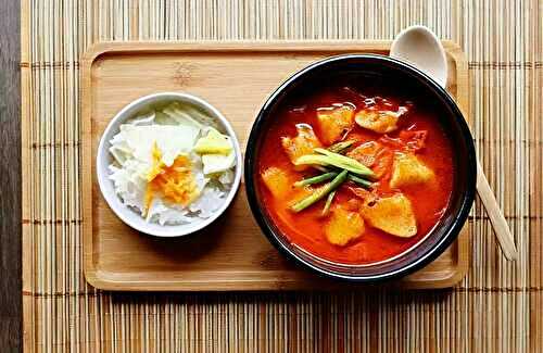 Kimchi jjigae de Crash Landing on You : une recette à déguster devant votre K-Drama préféré